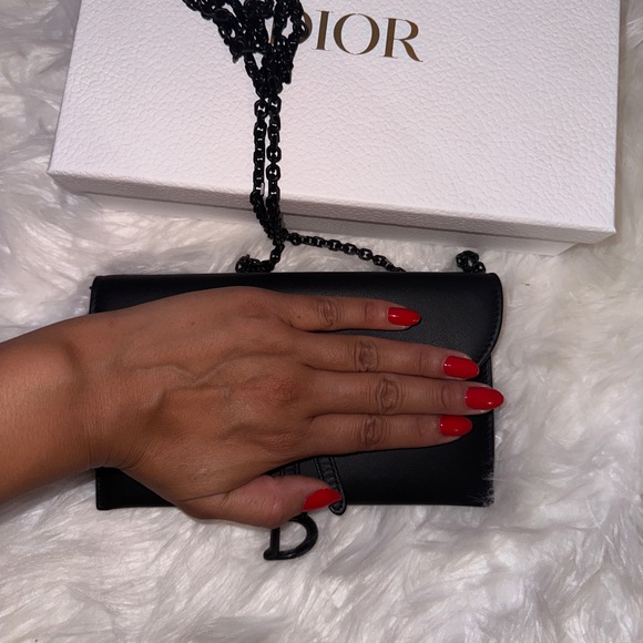 Long Saddle Wallet with Chain - Picture 4 of 4